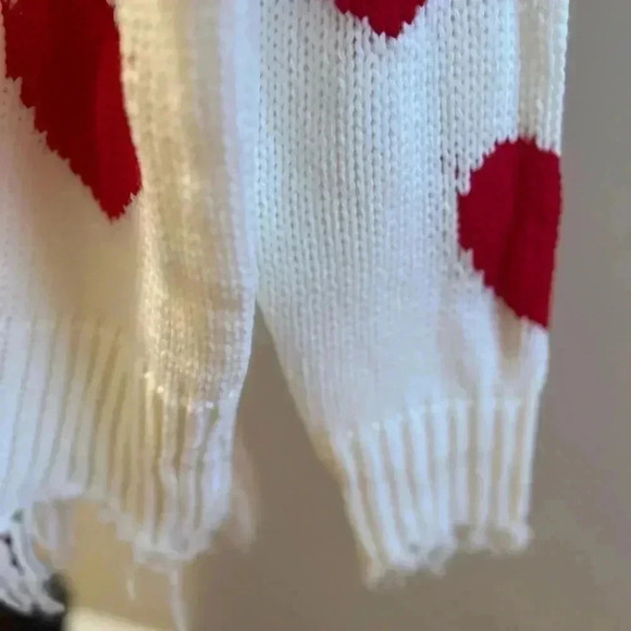 COPY - NWT HEART DISTRESSED SWEATER SIZE MEDIUM - Picture 7 of 11